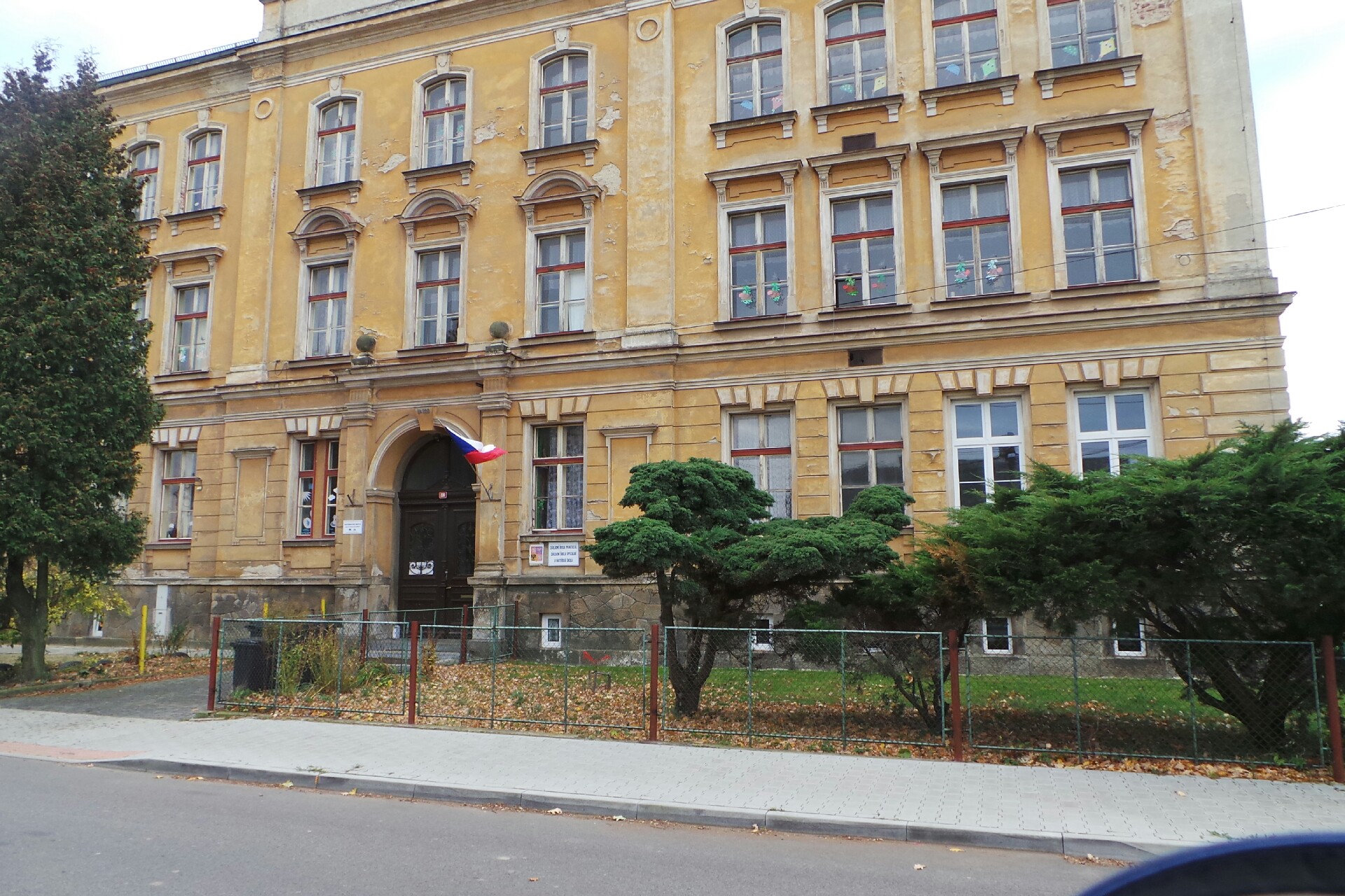Základní škola a Mateřská škola, Hrádek nad Nisou - Loučná, příspěvková organizace